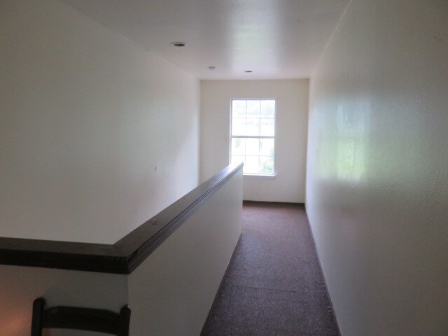 More Photos Of 18-20 E Main St, Altus Apartments For Sale