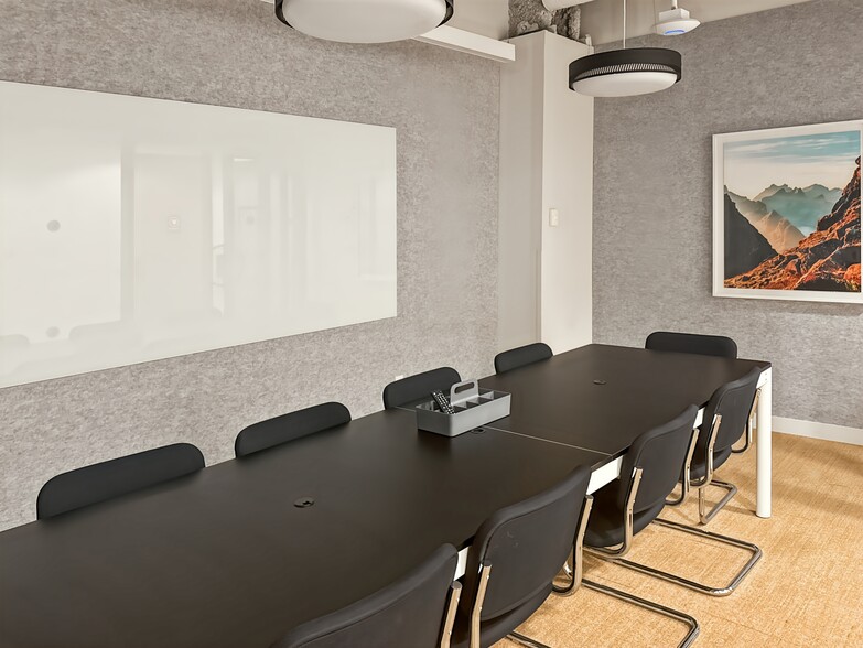 More Photos Of 211 N Broadway, Saint Louis Coworking Space