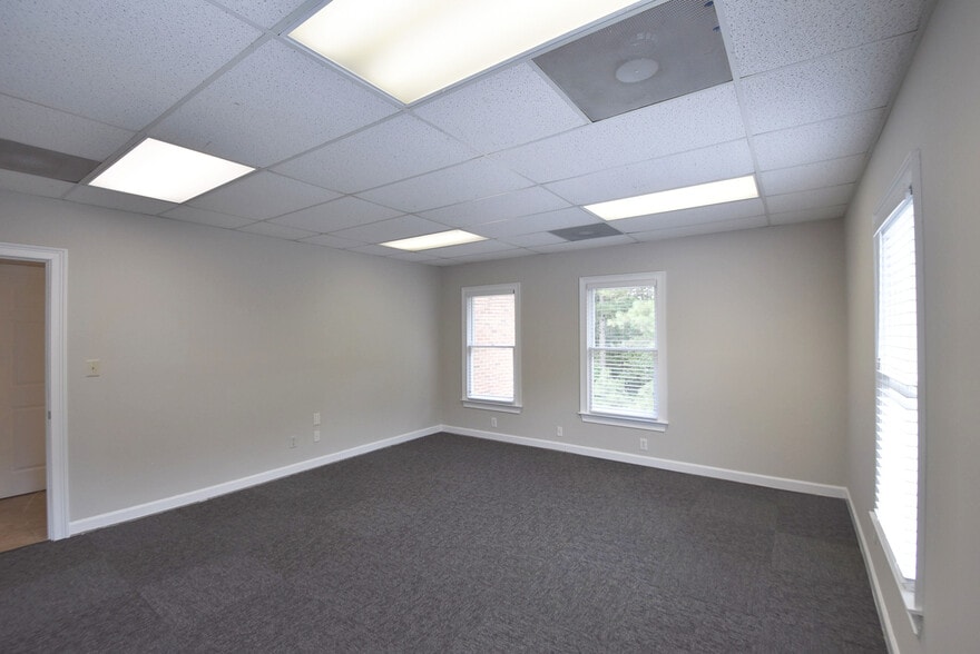 More Photos Of 116 Peachtree Ct, Peachtree City Medical For Lease
