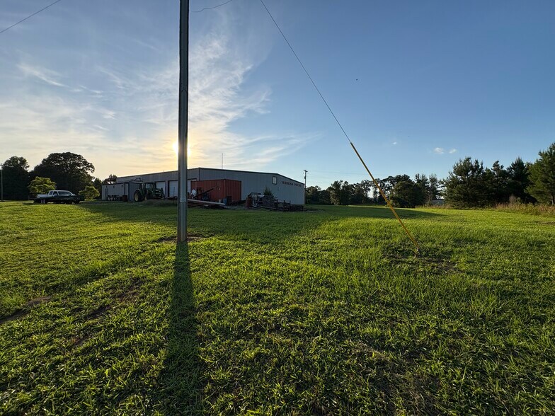 More Photos Of 33600 AL Highway 22, Verbena Flex For Sale