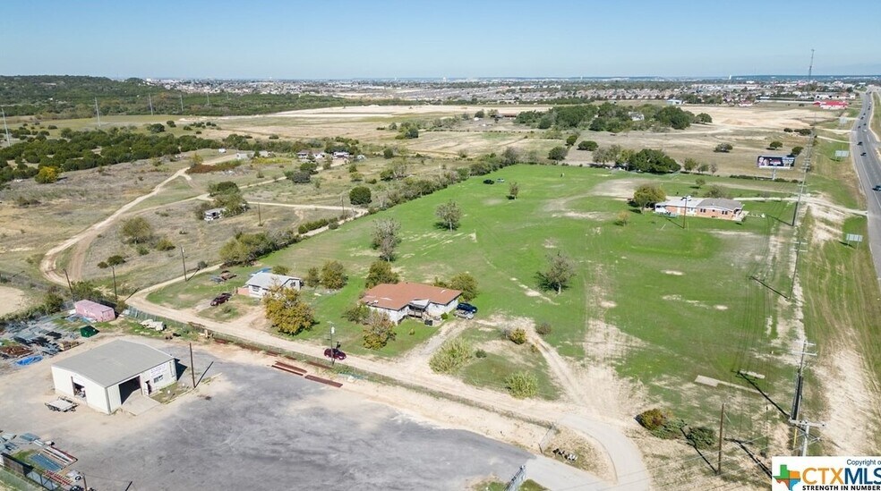 More Photos Of 6111 & 6301 S Fort Hood St, Killeen Office For Sale