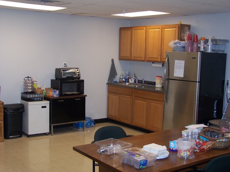 More Photos Of 150 Wales Ave, Tonawanda Warehouse For Lease