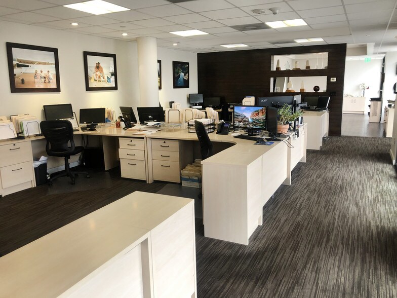 More Photos Of 2001 Artesia Blvd, Redondo Beach Coworking Space