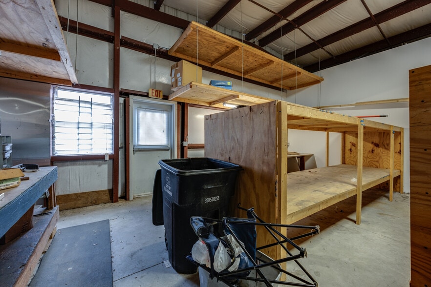 More Photos Of 4770 Shelfer Rd, Tallahassee Warehouse For Sale