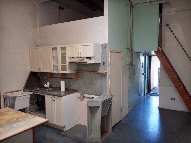 More Photos Of 1111-1115 N La Brea Ave, Inglewood Loft Creative Space For Sale