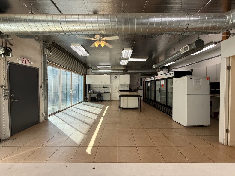 More Photos Of 7304 Canby Ave, Reseda Apartments For Sale