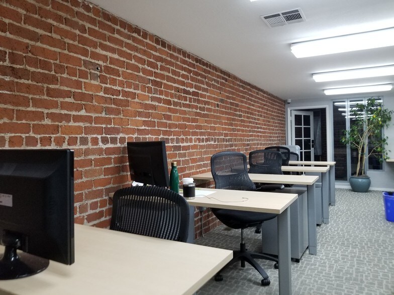 More Photos Of 181 2nd St, San Francisco Loft Creative Space For Lease