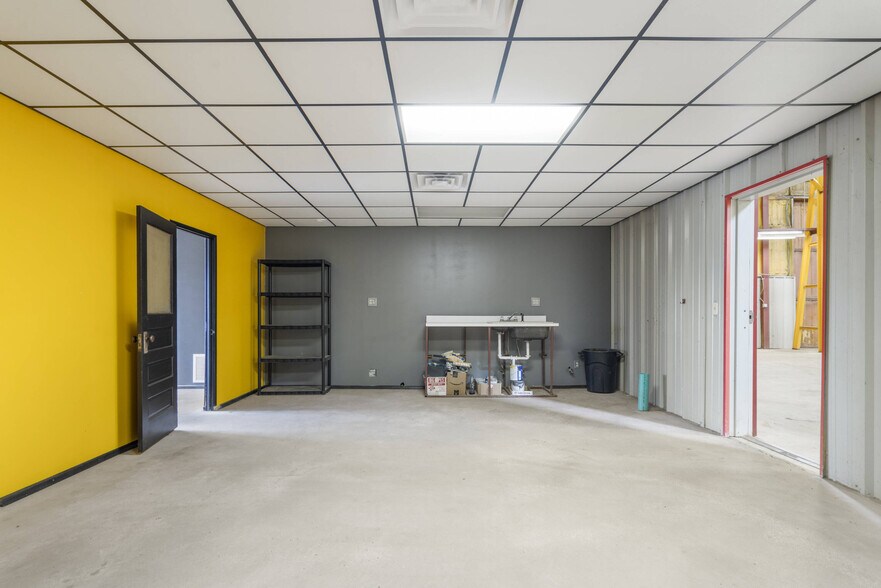 More Photos Of 1420 Virgil Anderson Dr, Drumright Industrial For Lease