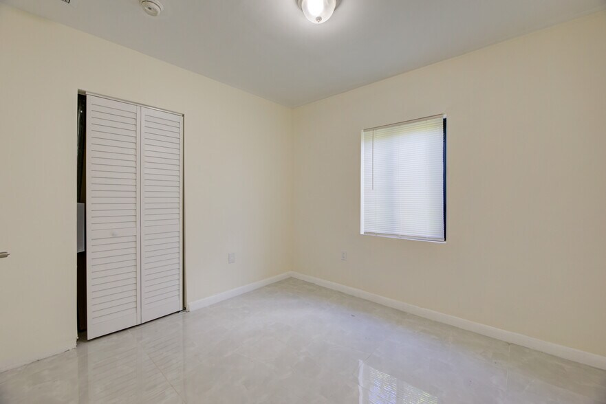 More Photos Of 742 NW 70th St, Miami Apartments For Sale