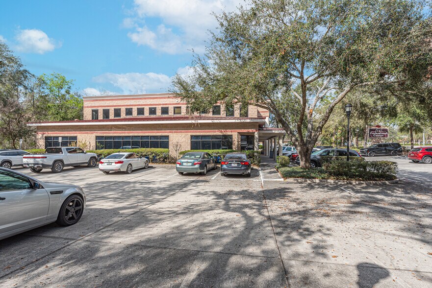 More Photos Of 13220-13280 N 56th St, Temple Terrace Medical For Sale