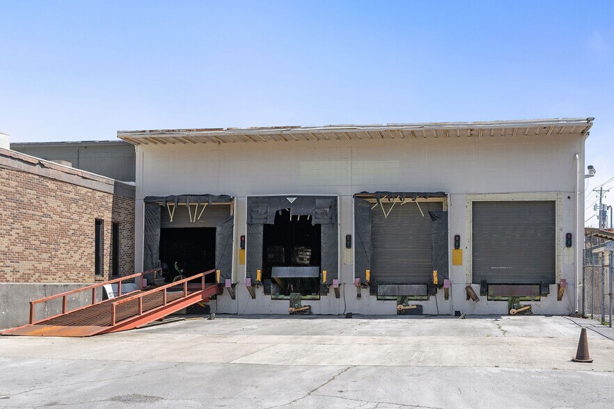 More Photos Of 204 Red Rd, McMinnville Warehouse For Sale