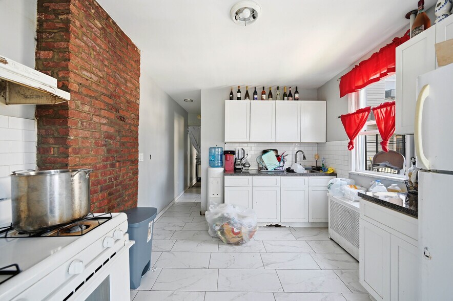 More Photos Of 4 Convent Ave, Yonkers Apartments For Sale