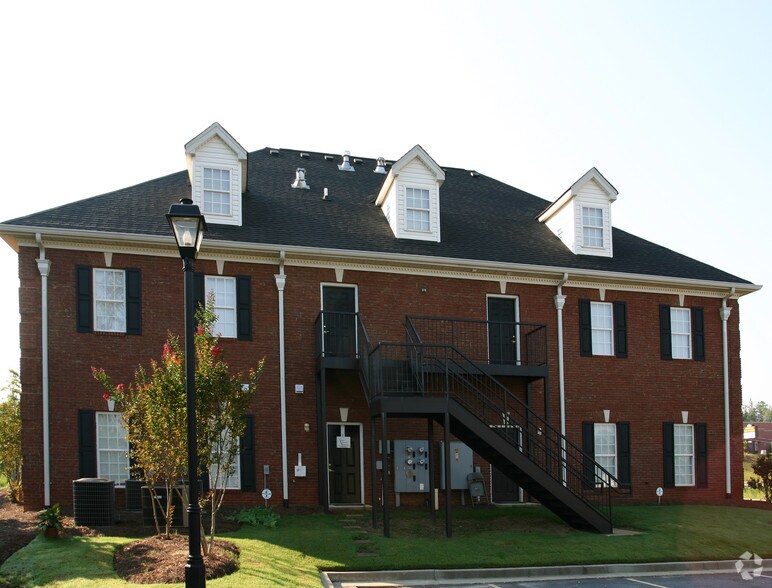 More Photos Of 4711 Peachtree Industrial Blvd, Berkeley Lake Office For Lease