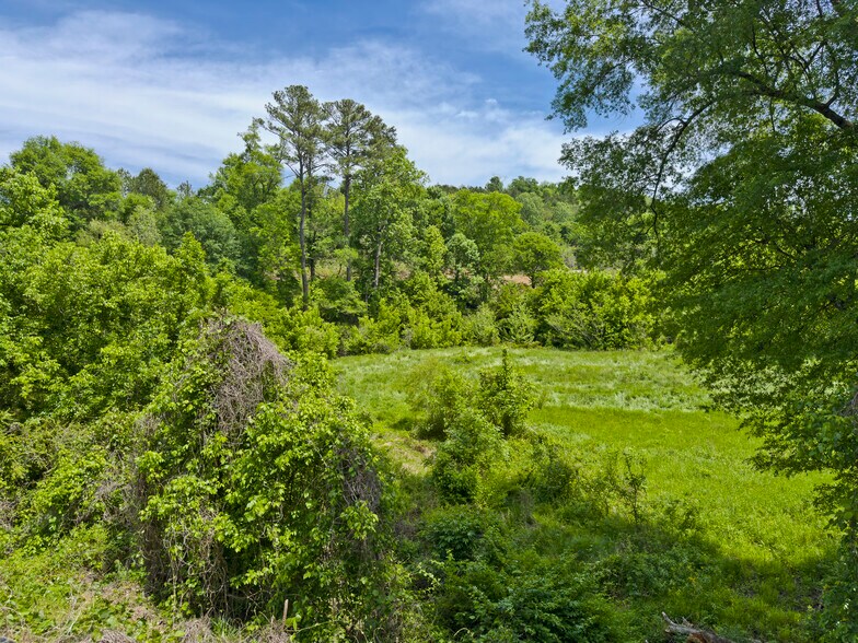 More Photos Of 650 Black Creek Rd, Fultondale Land For Lease