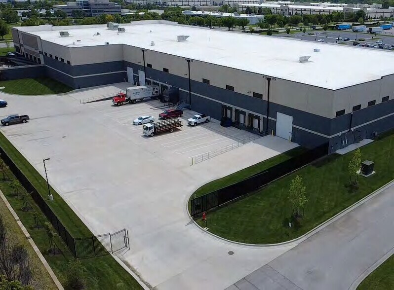 More Photos Of 16820 W 113th St, Lenexa Industrial For Lease