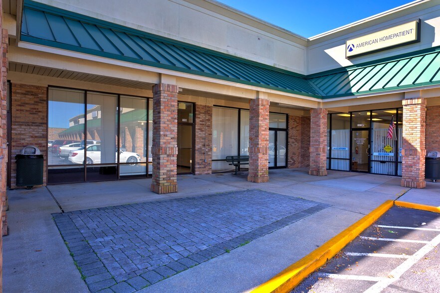 More Photos Of 111-119 Racetrack Rd NW, Fort Walton Beach Storefront For Lease