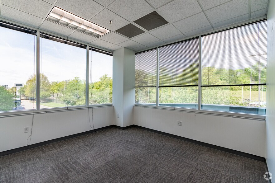 More Photos Of , Memphis Office For Sale