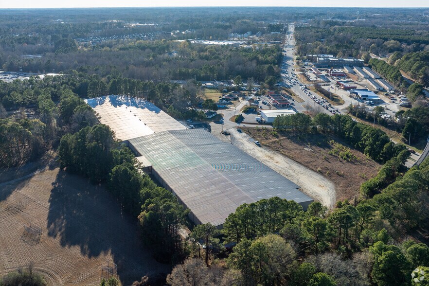 More Photos Of 1730 Five Points Ln, Fuquay Varina Warehouse For Lease