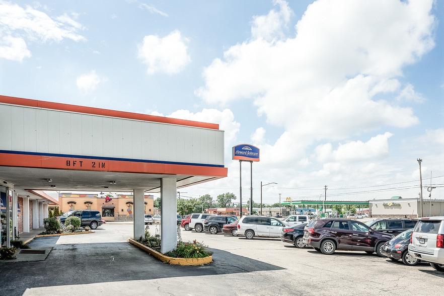 More Photos Of 2759 Mount Pleasant St, Burlington Hotel For Sale