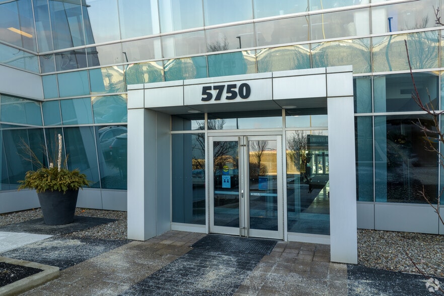 More Photos Of 5750 Explorer Dr, Mississauga Office For Sale