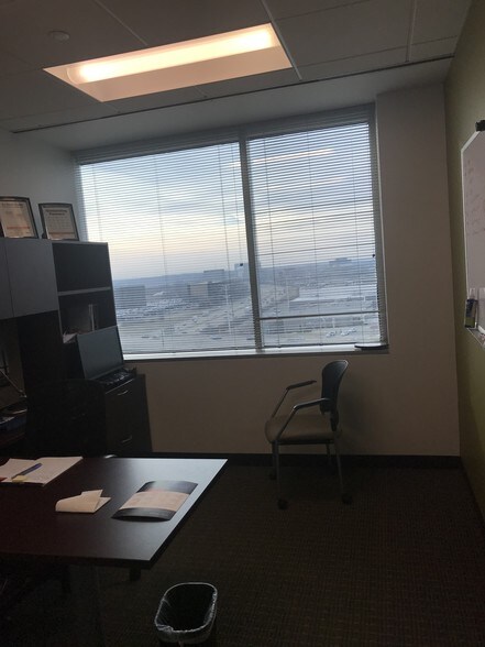 More Photos Of 333 E Butterfield Rd, Lombard Office For Lease