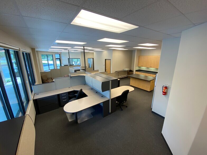 More Photos Of 1002 Marble Heights Dr, Marble Falls Medical For Lease