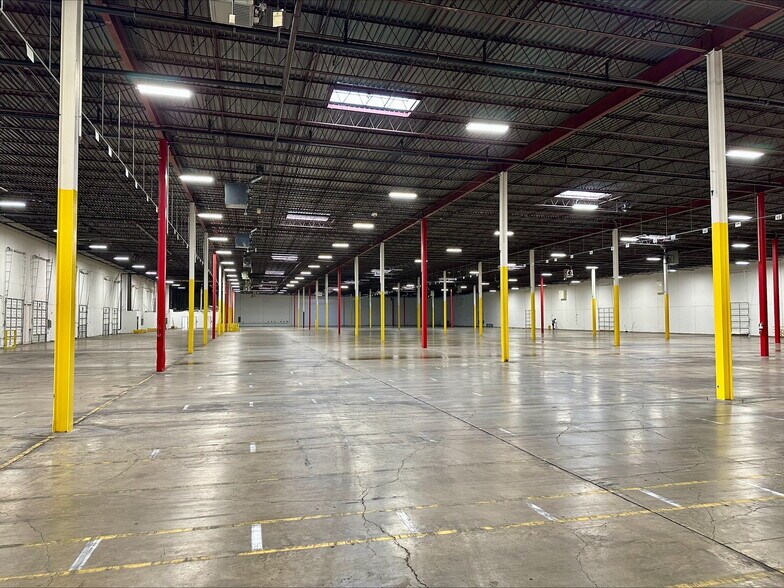 More Photos Of 4521-4533 Old Lamar Ave, Memphis Warehouse For Lease