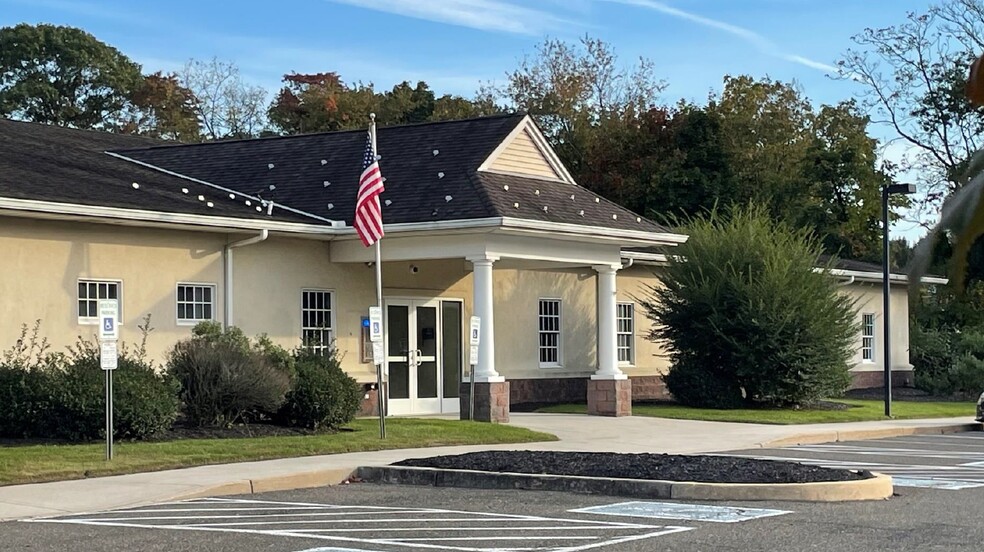 Primary Photo Of 450 Bridgeton Pike, Mantua Medical For Sale