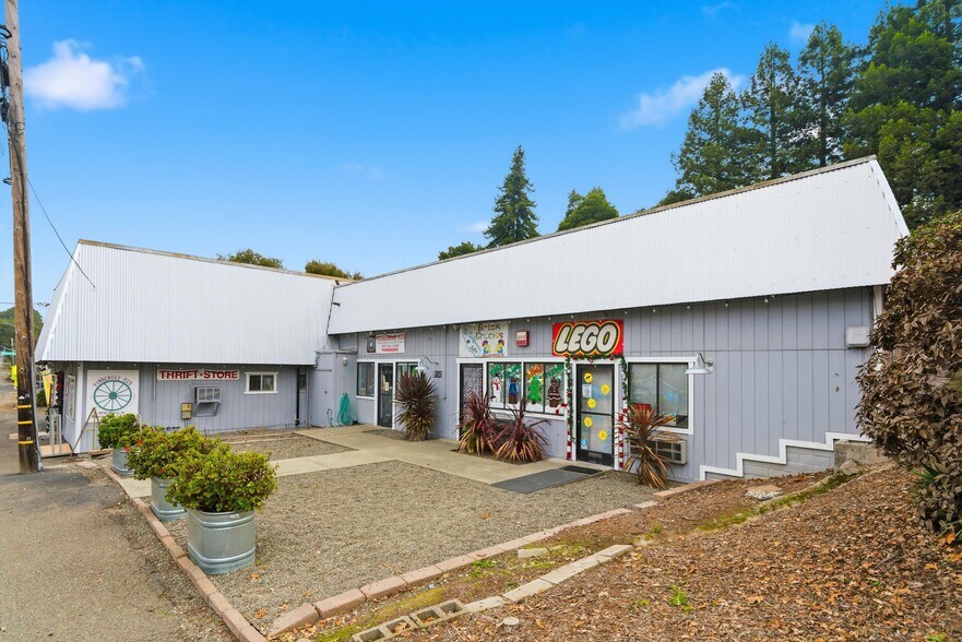 More Photos Of 9550 Main St, Penngrove Showroom For Sale