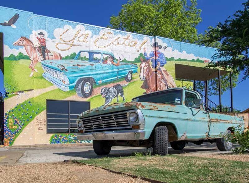 More Photos Of 1000 E 51st St, Austin Storefront Retail Office For Lease