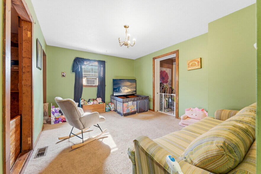 More Photos Of 320 Watts St, Morgantown Apartments For Sale