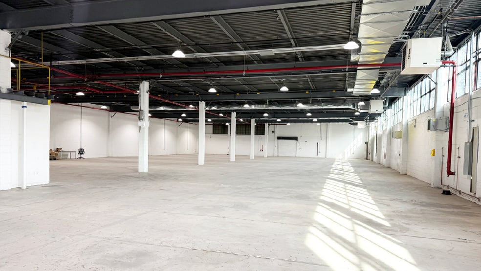 Primary Photo Of 1845 Steinway St, Astoria Warehouse For Lease