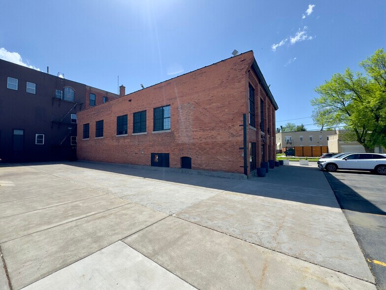 More Photos Of 44 Elton St, Rochester General Retail For Lease