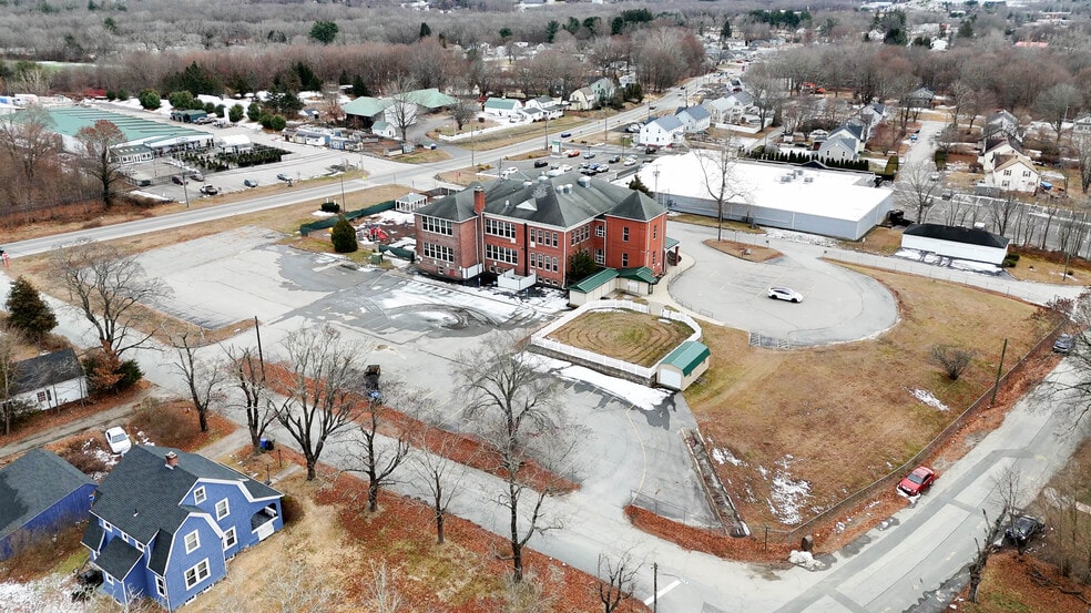 More Photos Of 651 Norwich Rd, Plainfield Schools For Sale