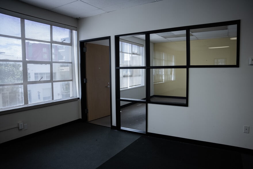 More Photos Of 650 Harrison St, San Francisco Flex For Sale