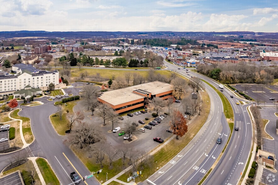 More Photos Of 7215 Corporate Ct, Frederick Office For Lease