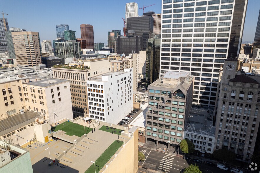 More Photos Of 631 S Olive St, Los Angeles Office For Lease