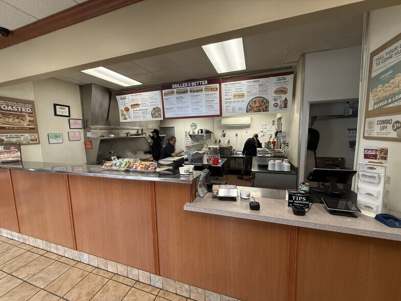 More Photos Of 85 Granite St, Westerly Restaurant For Lease