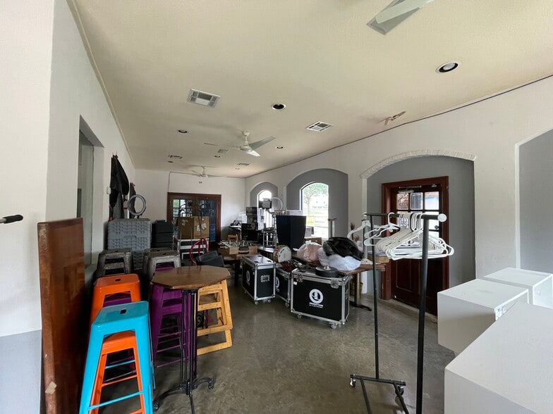 More Photos Of 23237 Aldine Westfield Rd, Spring Restaurant For Lease