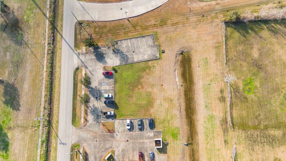 More Photos Of Steele Rd & Clifford St, Alvin Land For Sale