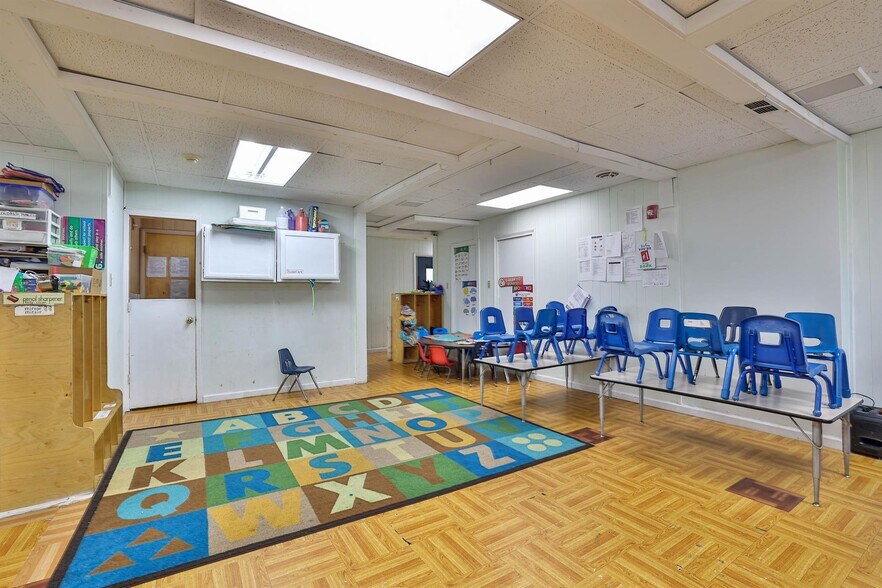 More Photos Of 2651 Highland Ave, Cincinnati Medical For Sale