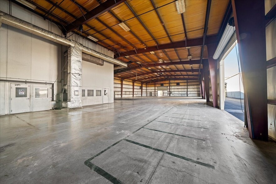 More Photos Of 1120 N Magnolia Ave, Ocala Warehouse For Lease
