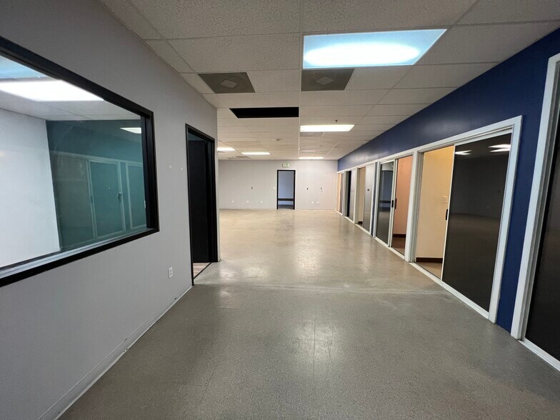 More Photos Of 15650 El Prado Rd, Chino Warehouse For Lease