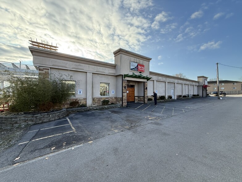 More Photos Of 2775 Monroe Ave, Rochester Restaurant For Lease
