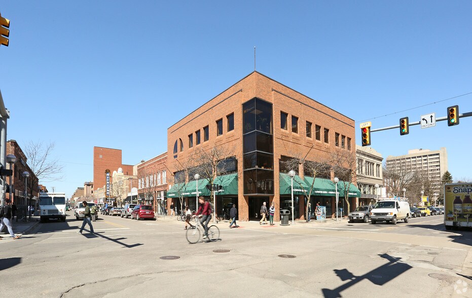 More Photos Of 222 S State St, Ann Arbor Storefront Retail Office For Lease