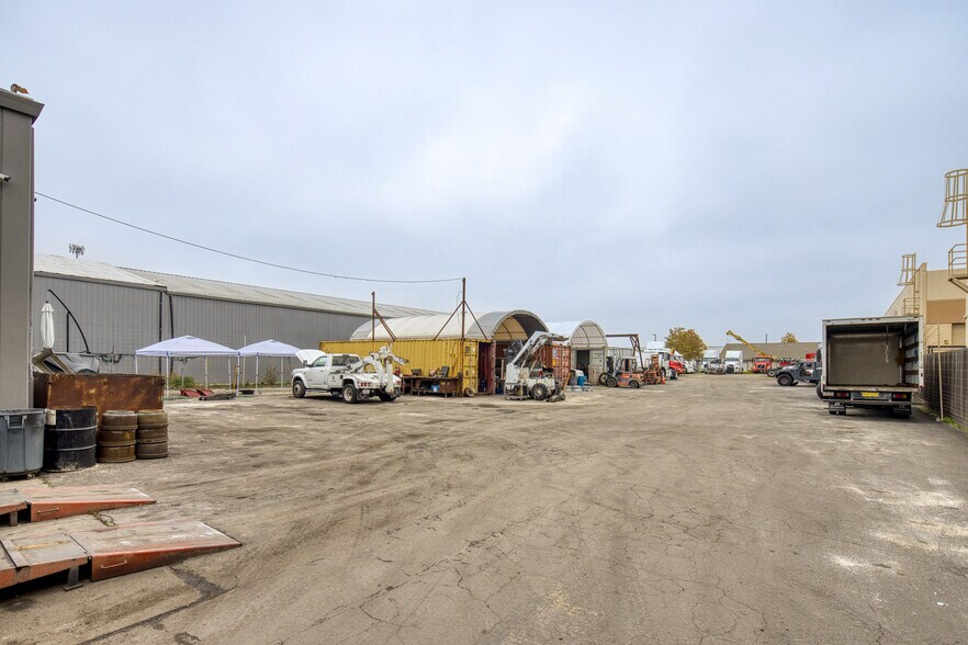 More Photos Of 6939 Power Inn Rd, Sacramento Warehouse For Sale