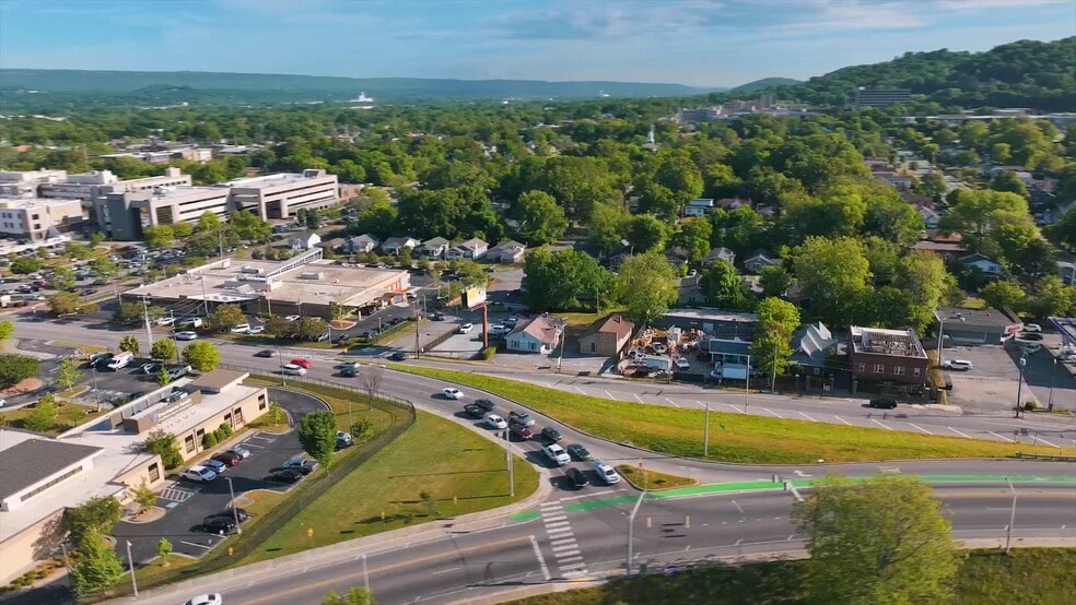 Primary Photo Of 2507 McCallie Ave, Chattanooga Office Residential For Sale