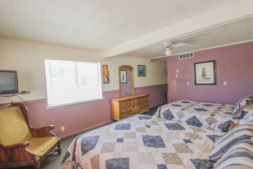 More Photos Of 90 James Canyon Hwy, Cloudcroft Hotel For Sale