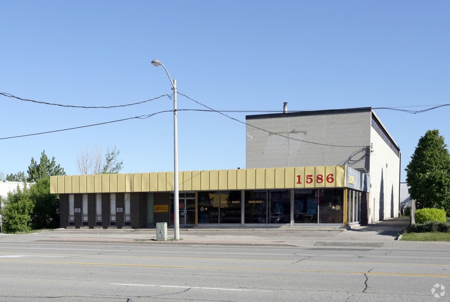 Primary Photo Of 1586 The Queensway, Toronto Flex For Sale