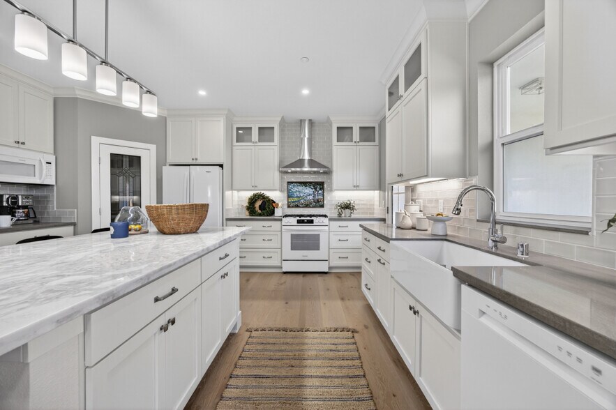 More Photos Of 25265 Carlsbad Ave, Davis Apartments For Sale